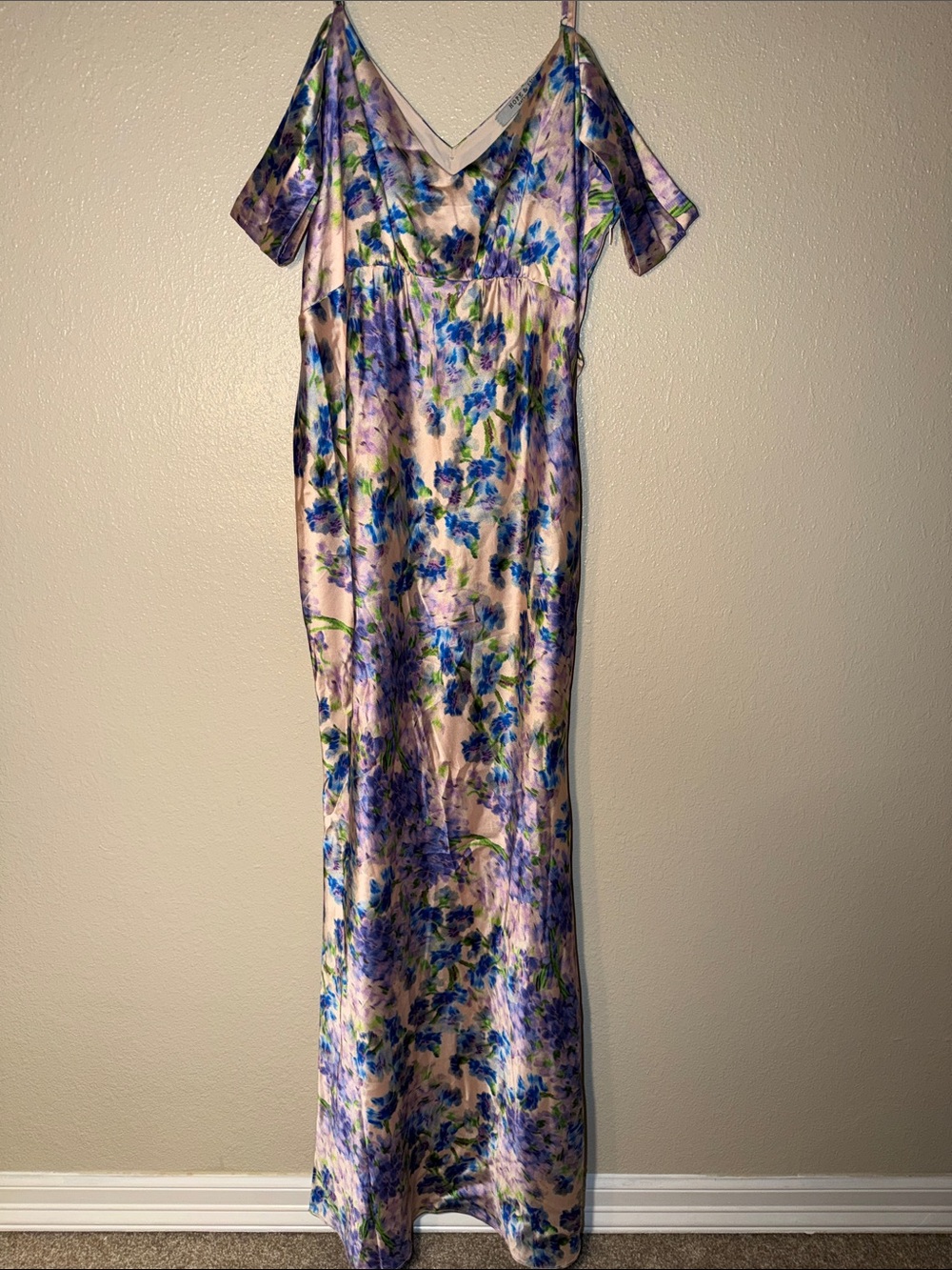 3/$15 💗 ASOS Hope & Ivy Maternity, Floral Slip maxi with over the shoulder cuffs